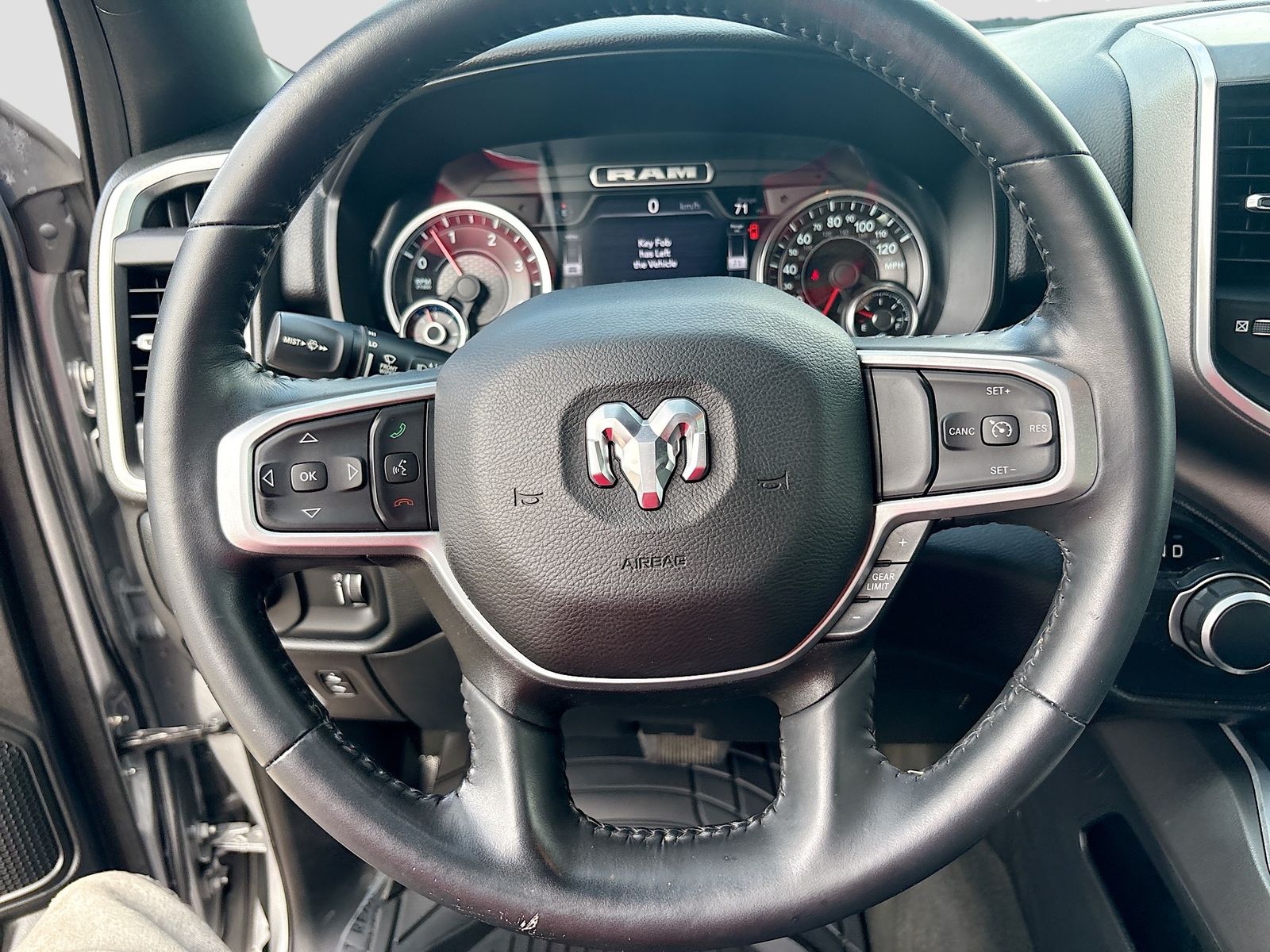 Used 2022 Silver Ram Big Horn/Lone Star image 11