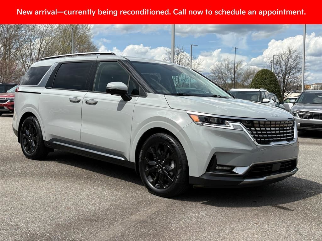 Ceramic Silver 2024 Kia Carnival SX FWD Minivan Front-Wheel Drive 8-Speed Automatic