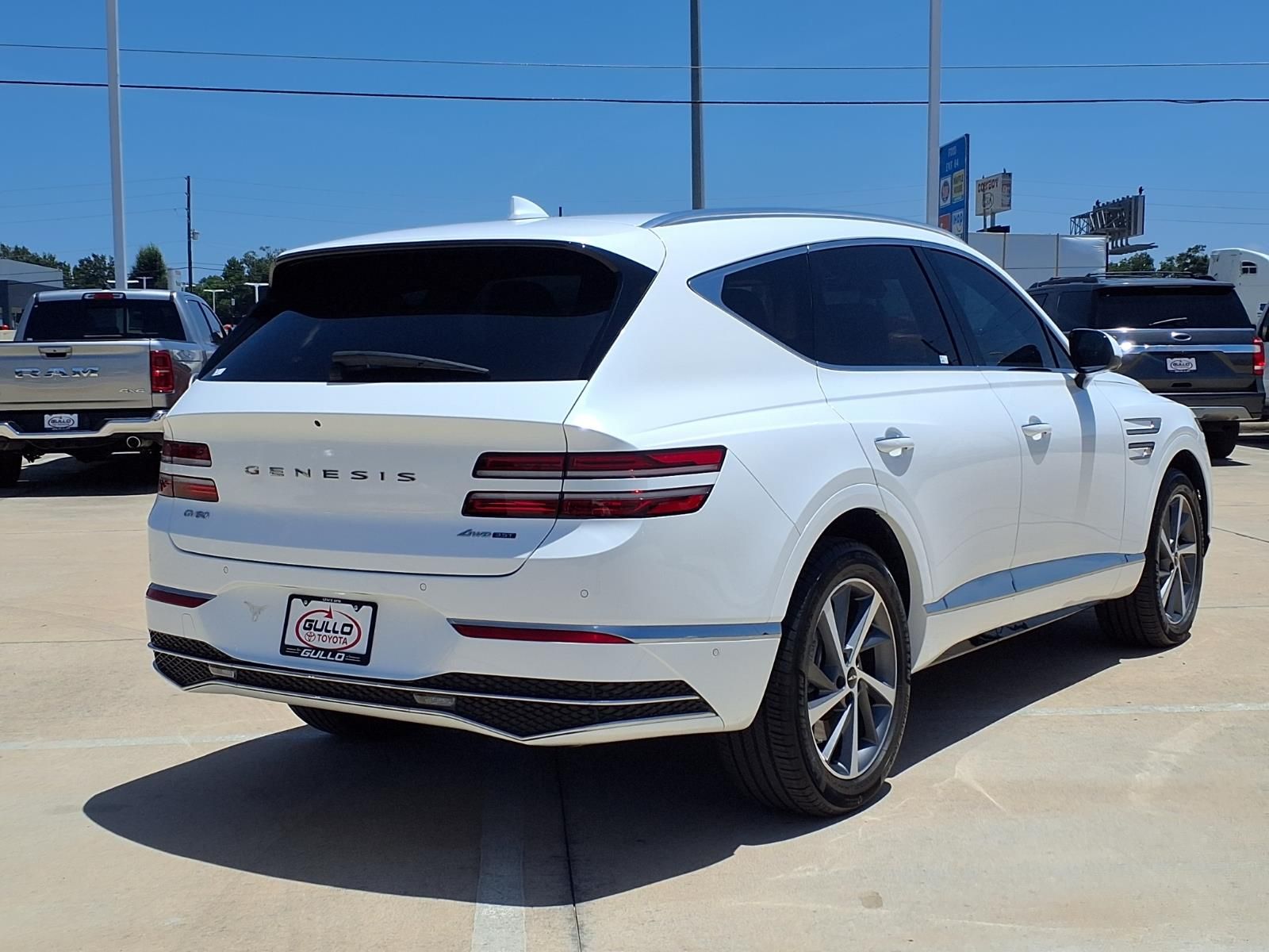 2025 Genesis GV80 3.5T Advanced White at Texan Dodge Chrysler Jeep Ram