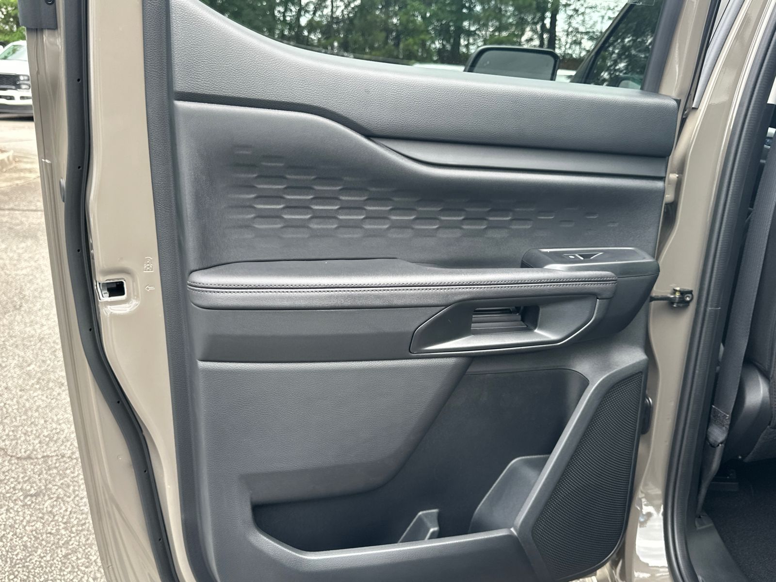 New 2026 Marsh Gray Ford XLT image 22