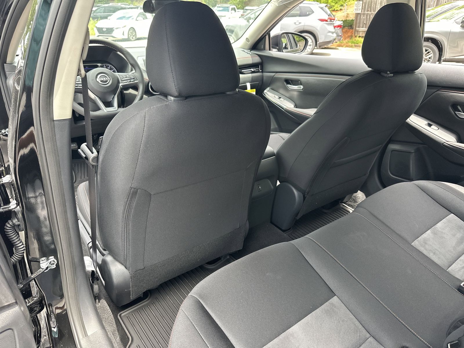 2025 Nissan Sentra SR Midnight Edition photo 17