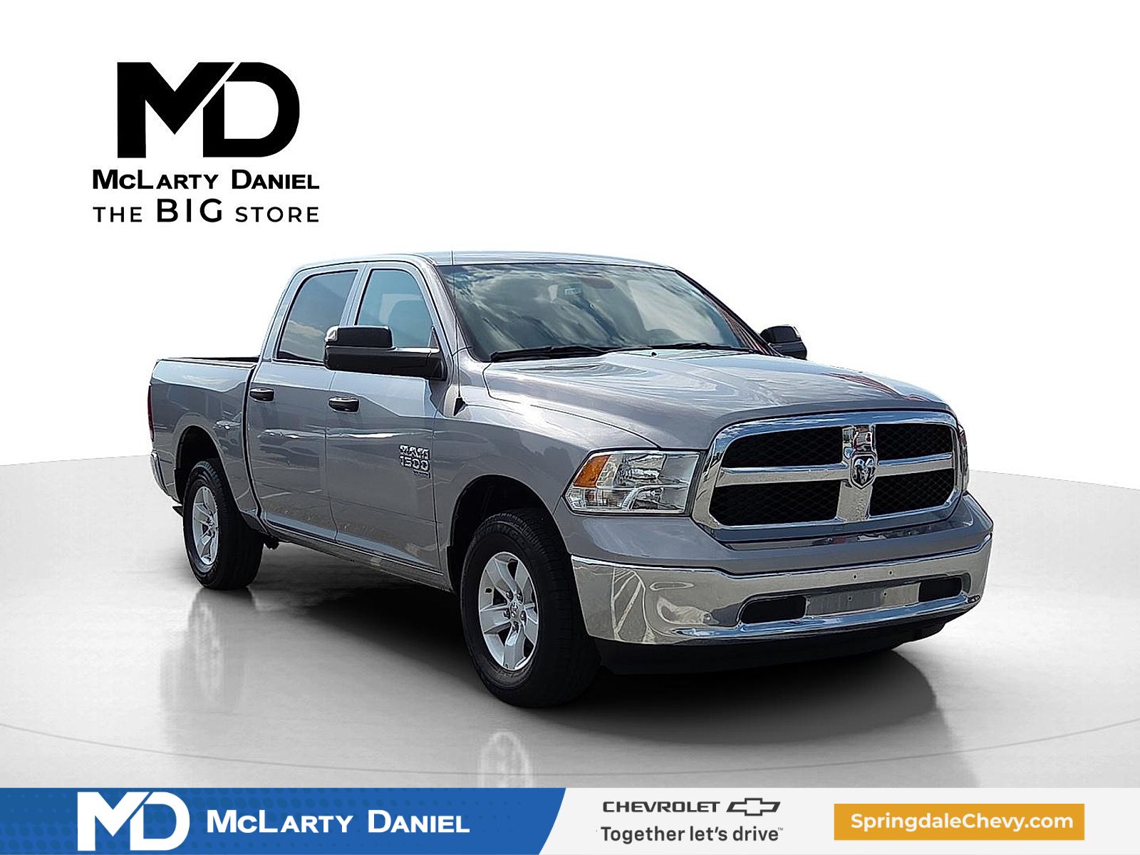 2023 RAM 1500 Classic SLT Crew Cab 4WD