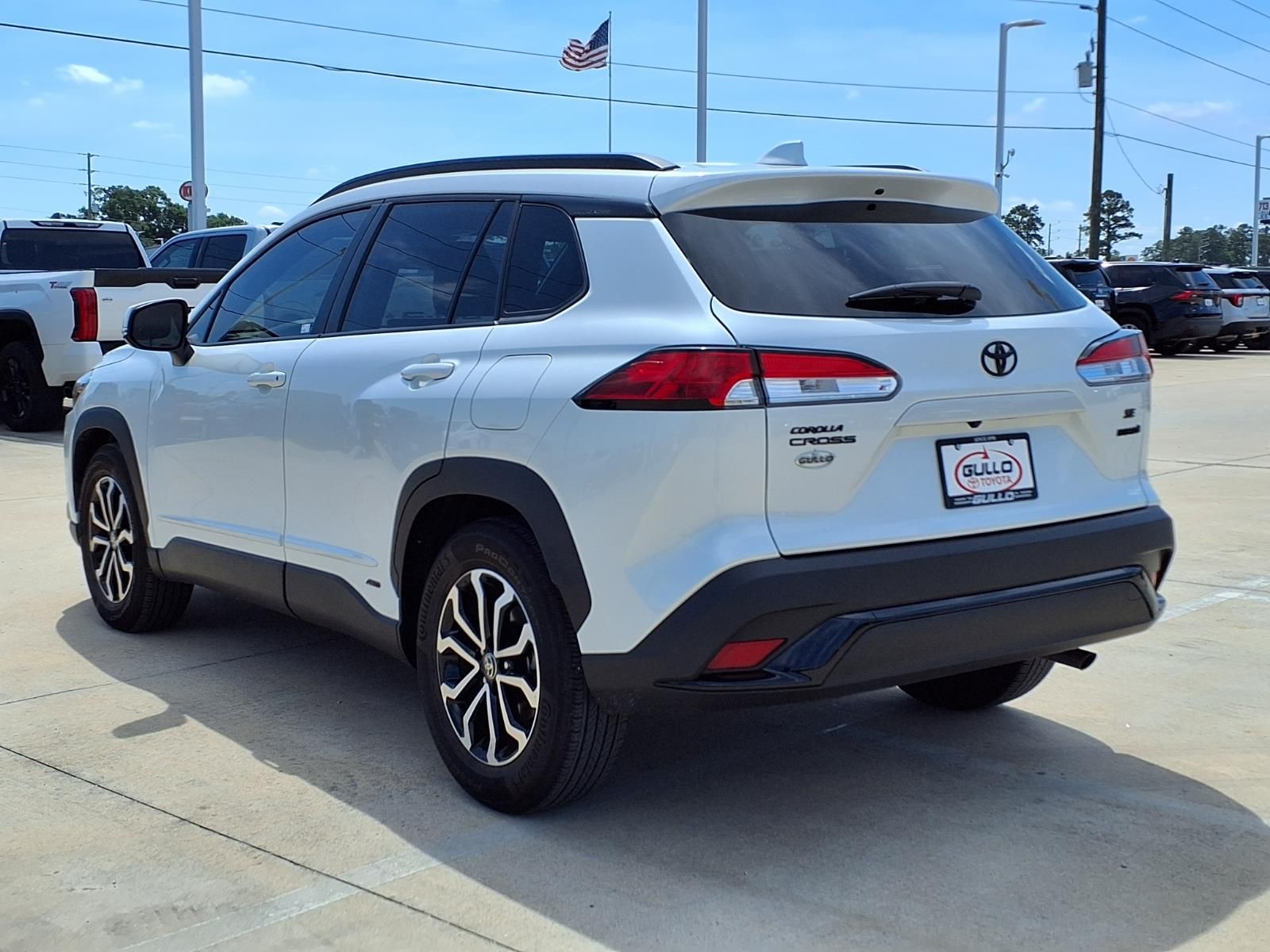 2023 Toyota Corolla Cross Hybrid SE - 1
