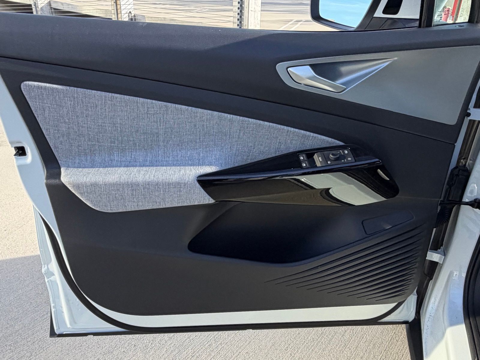 2026 Volkswagen ID.4 PRO - Photo 12