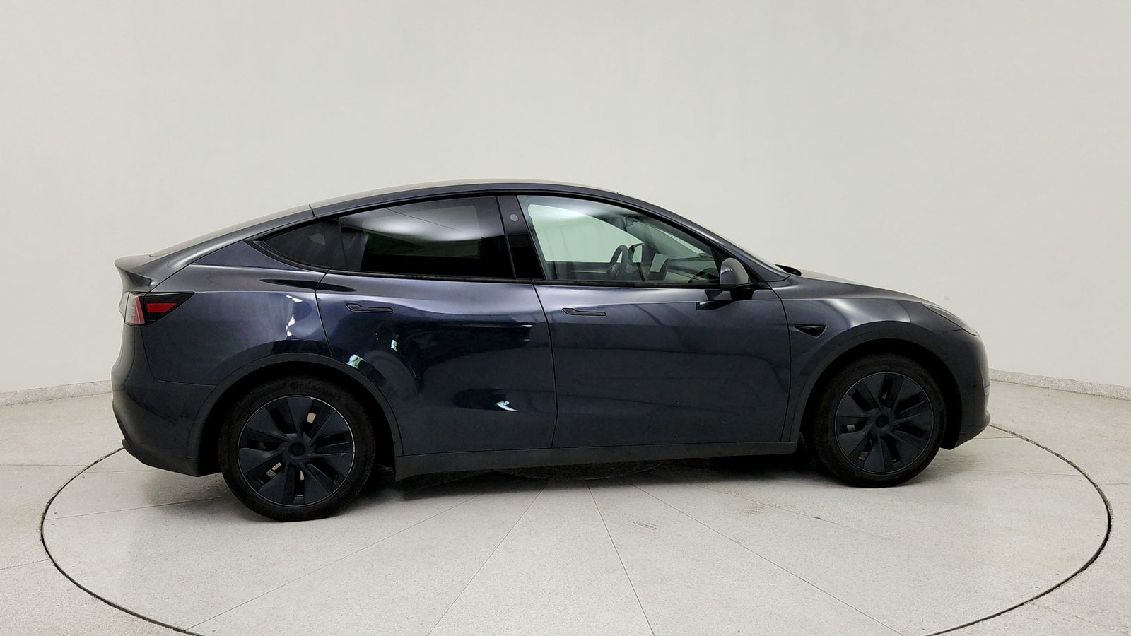 Used 2024 Gray Tesla Long Range image 8