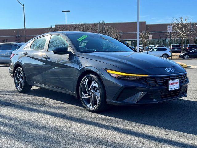 2025 Hyundai Elantra SEL Sport FWD