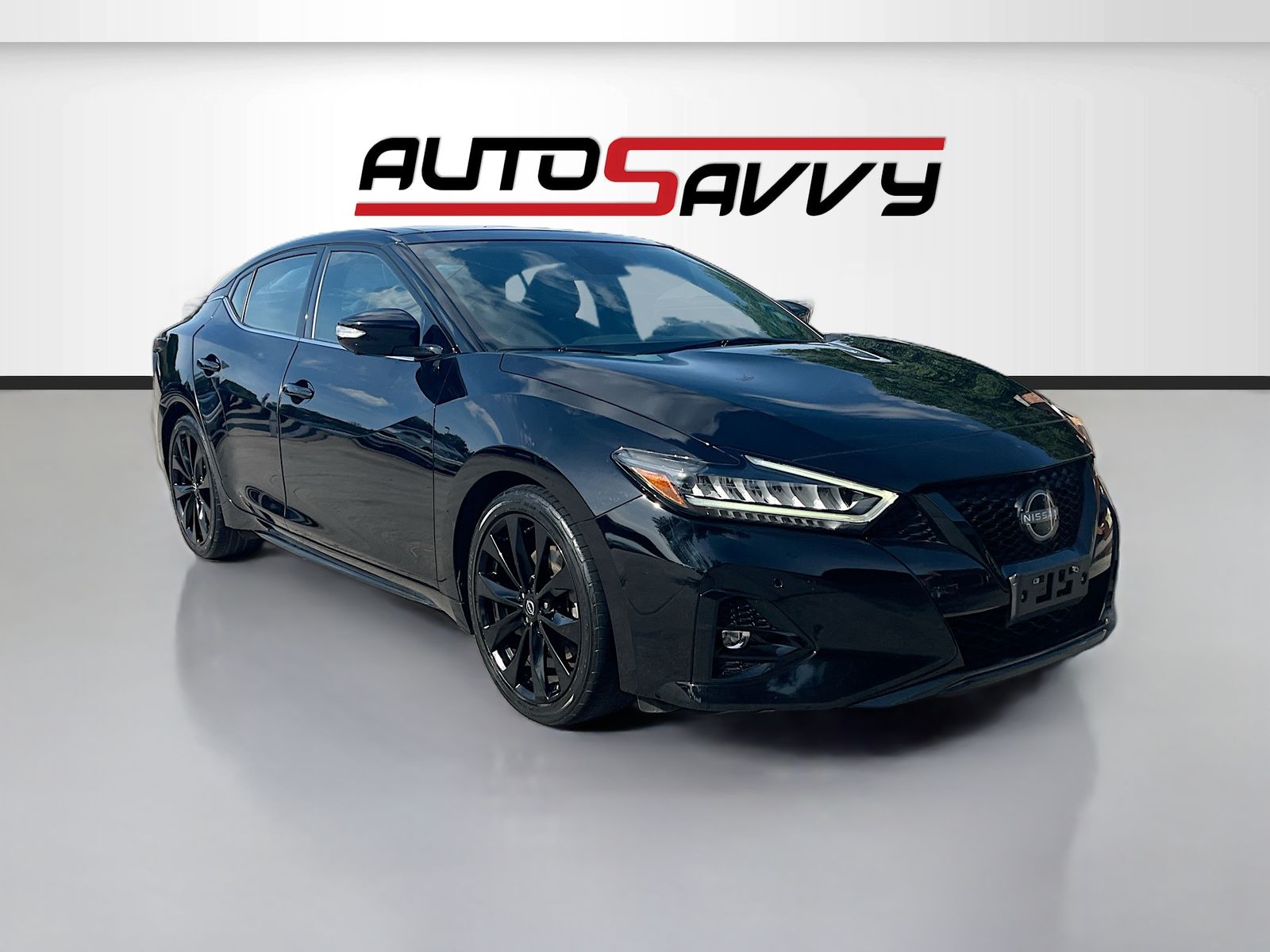 2023 Nissan Maxima SR's photo