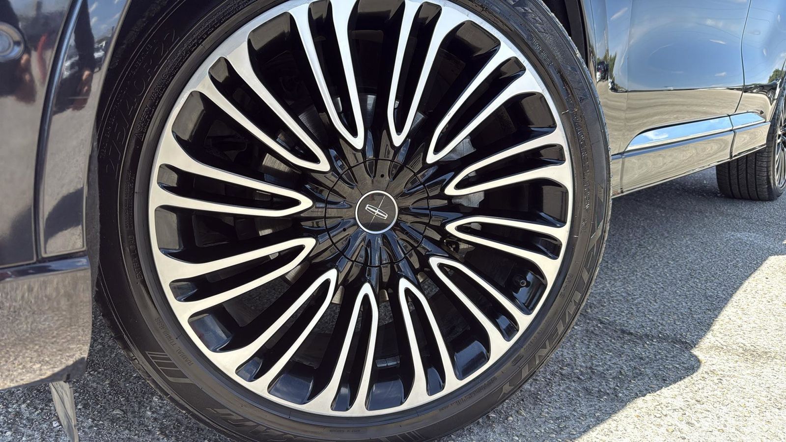 Used Car 2021 Lincoln Aviator  Black Label For Sale Under $40,000 In Austin, Texas