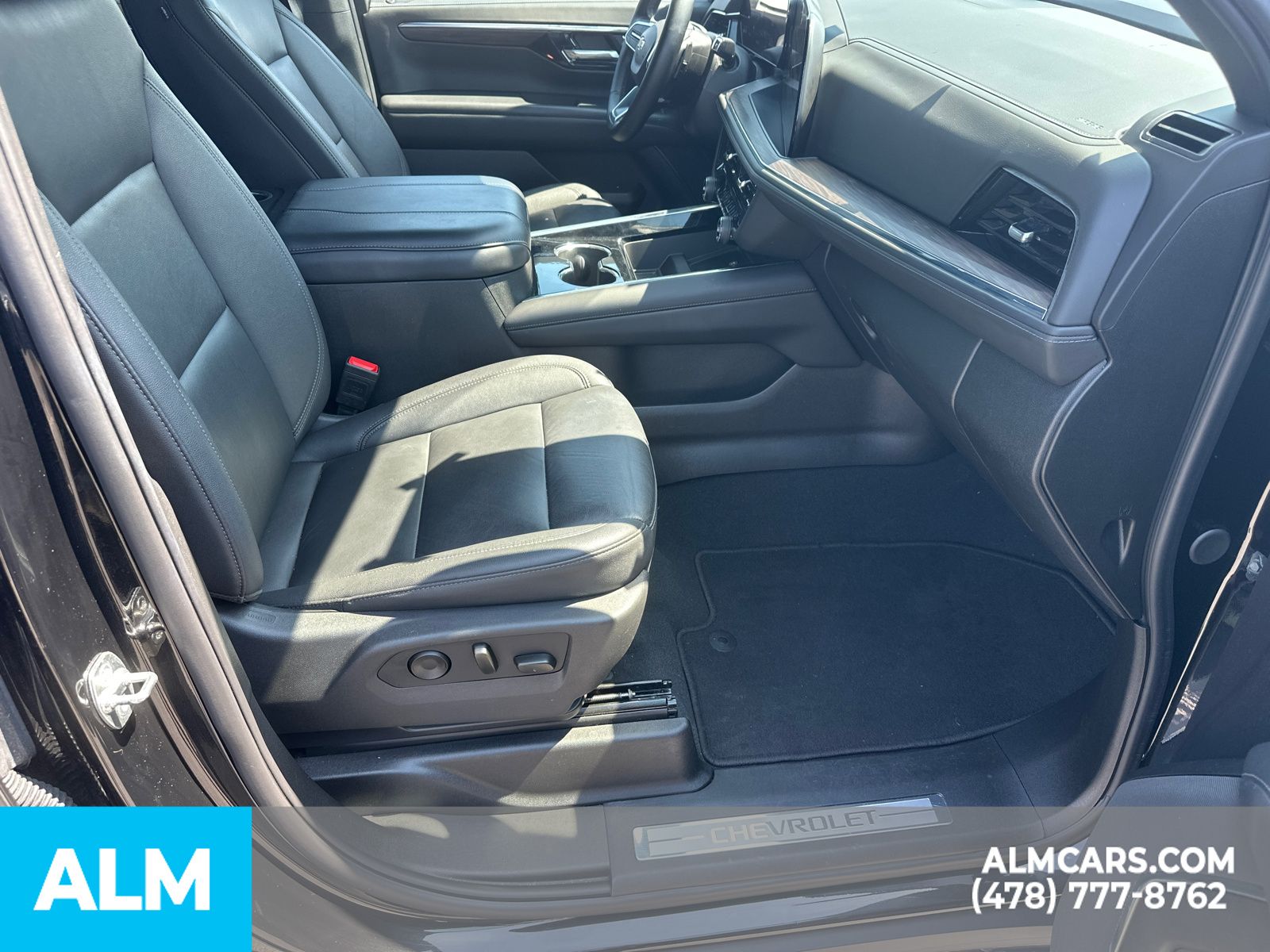 Used 2025 Black Chevrolet LT image 16