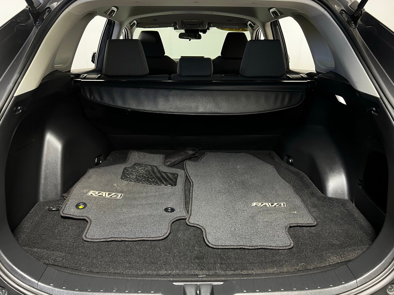 Thumbnail: 2024 Toyota RAV4 - 26