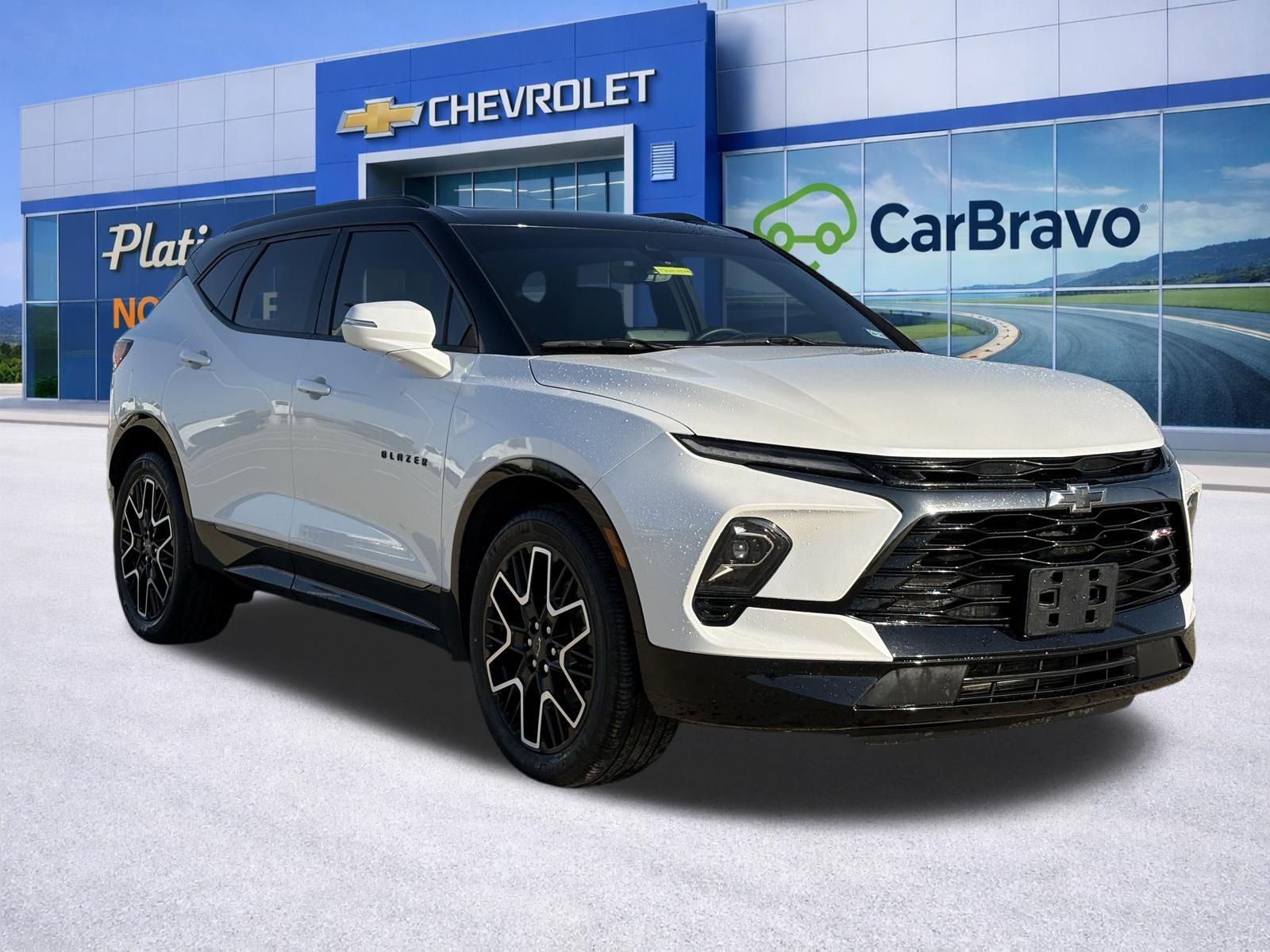 White (Iridescent Pearl Tricoat) 2023 Chevrolet Blazer RS FWD SUV / Crossover Front-Wheel Drive 9-Speed Automatic Overdrive
