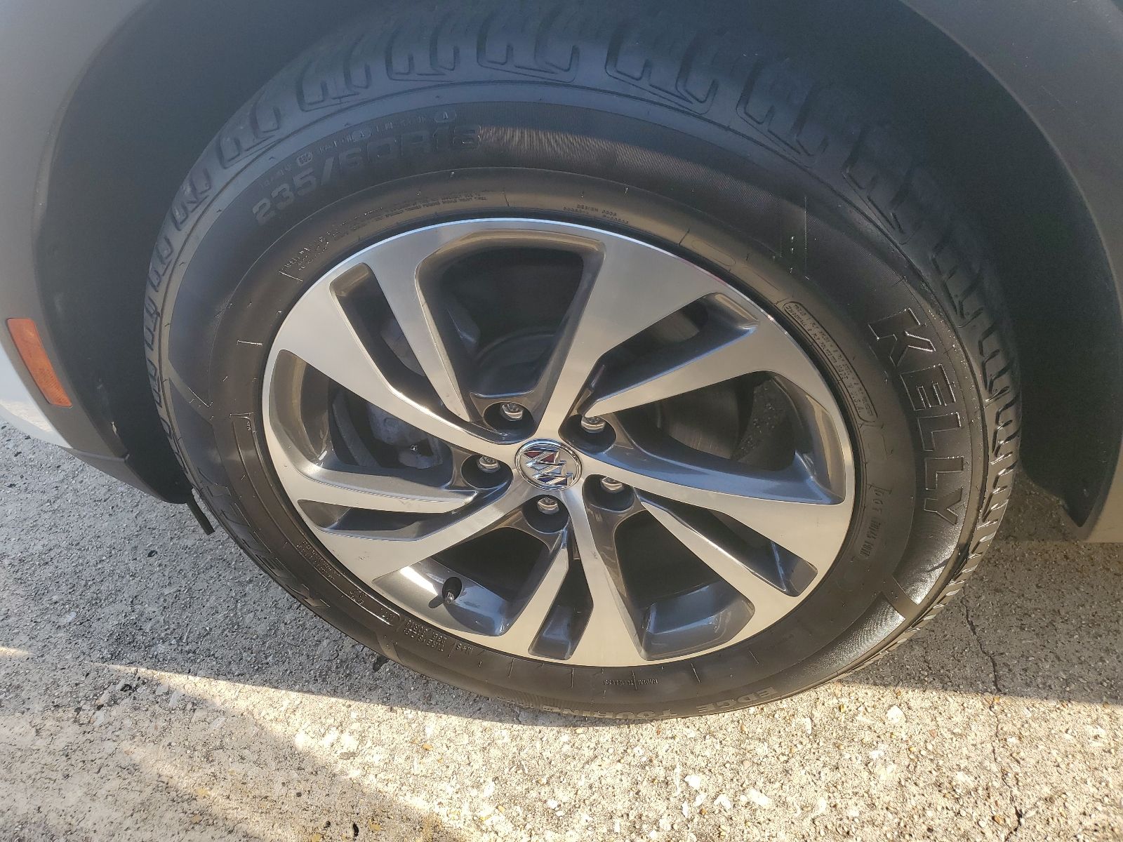 2023 Buick Envision Essence White at Royal Nissan