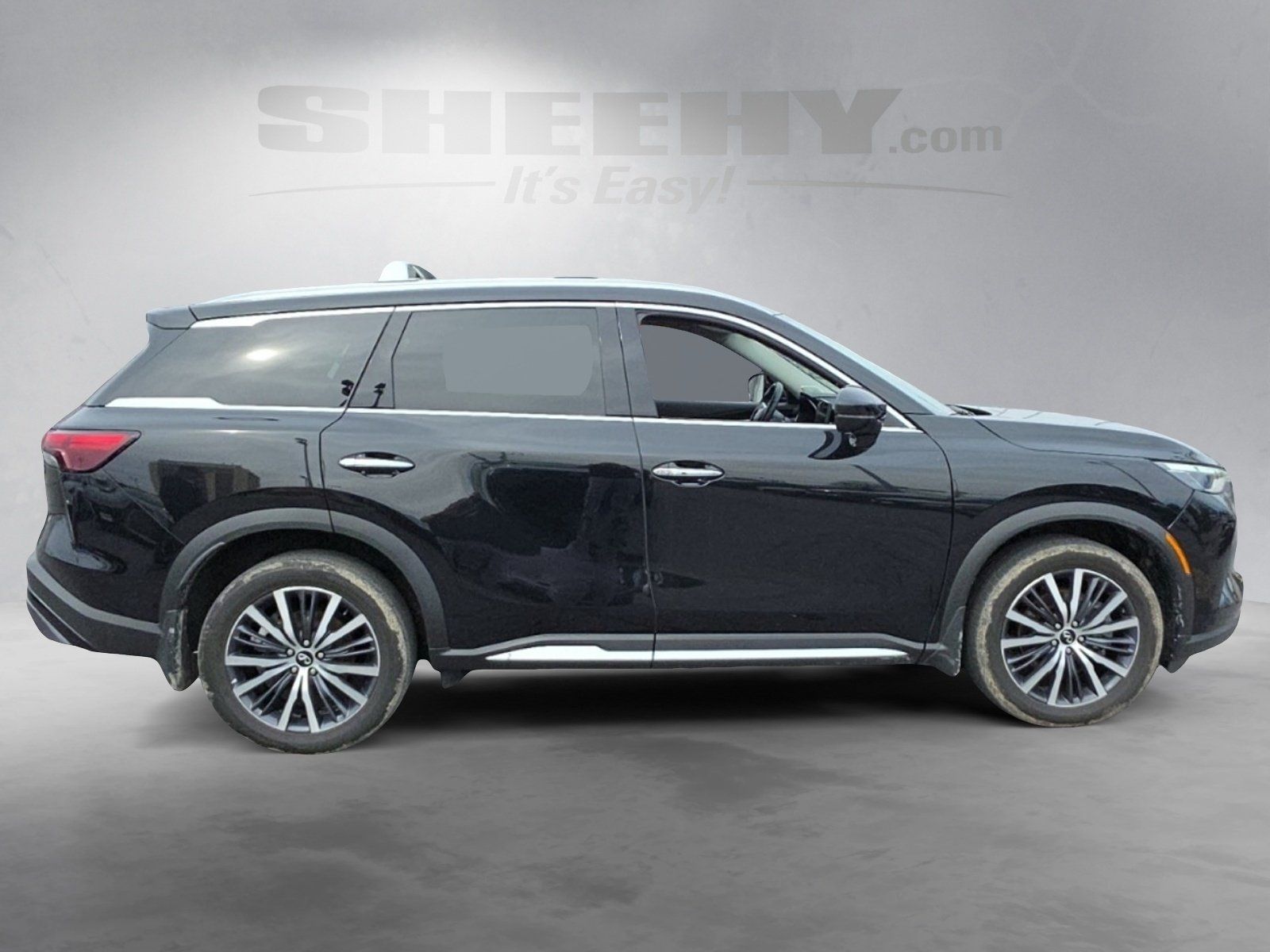 Used 2025 Black INFINITI Sensory image 8