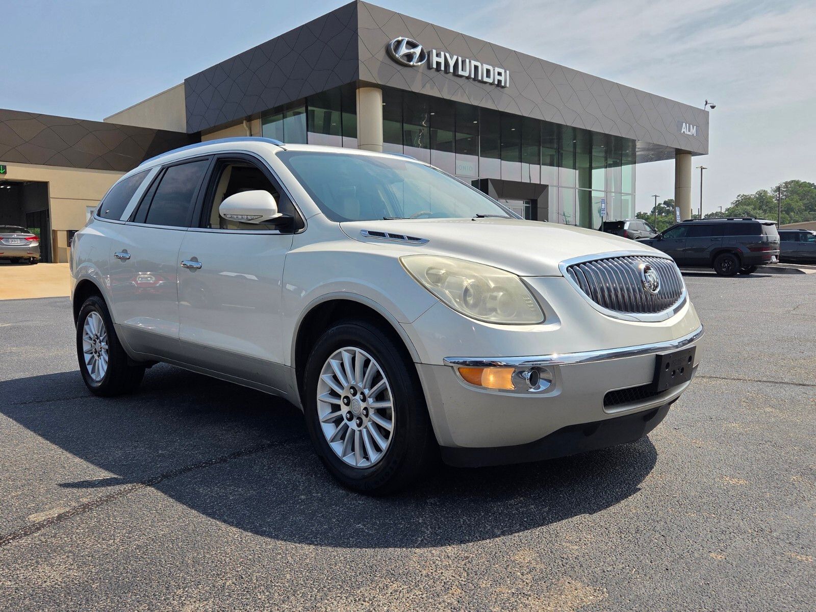 White Diamond Clearcoat 2012 Buick Enclave SUV / Crossover Front-Wheel Drive 6-Speed Automatic
