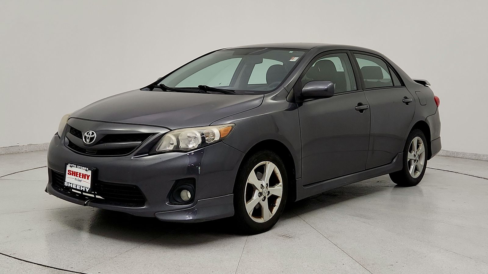 Magnetic Gray Metallic 2013 Toyota Corolla Sedan Front-Wheel Drive 4-Speed Automatic