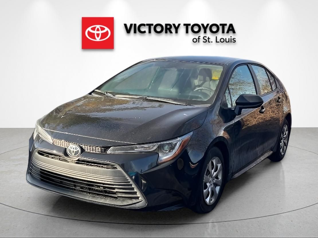 2025 Toyota Corolla LE FWD