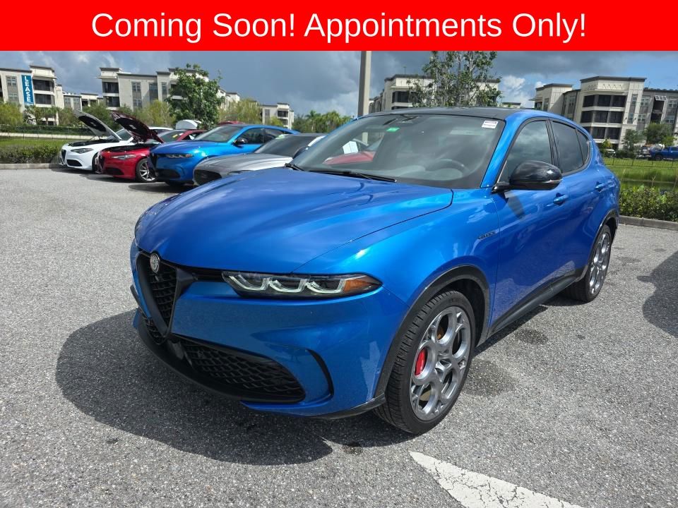 2024 Alfa Romeo Tonale Azul (Blue Metallic)   6 velocidades Automática