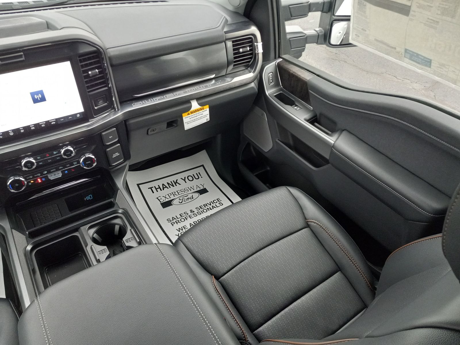 2026 Ford F-350SD image 16