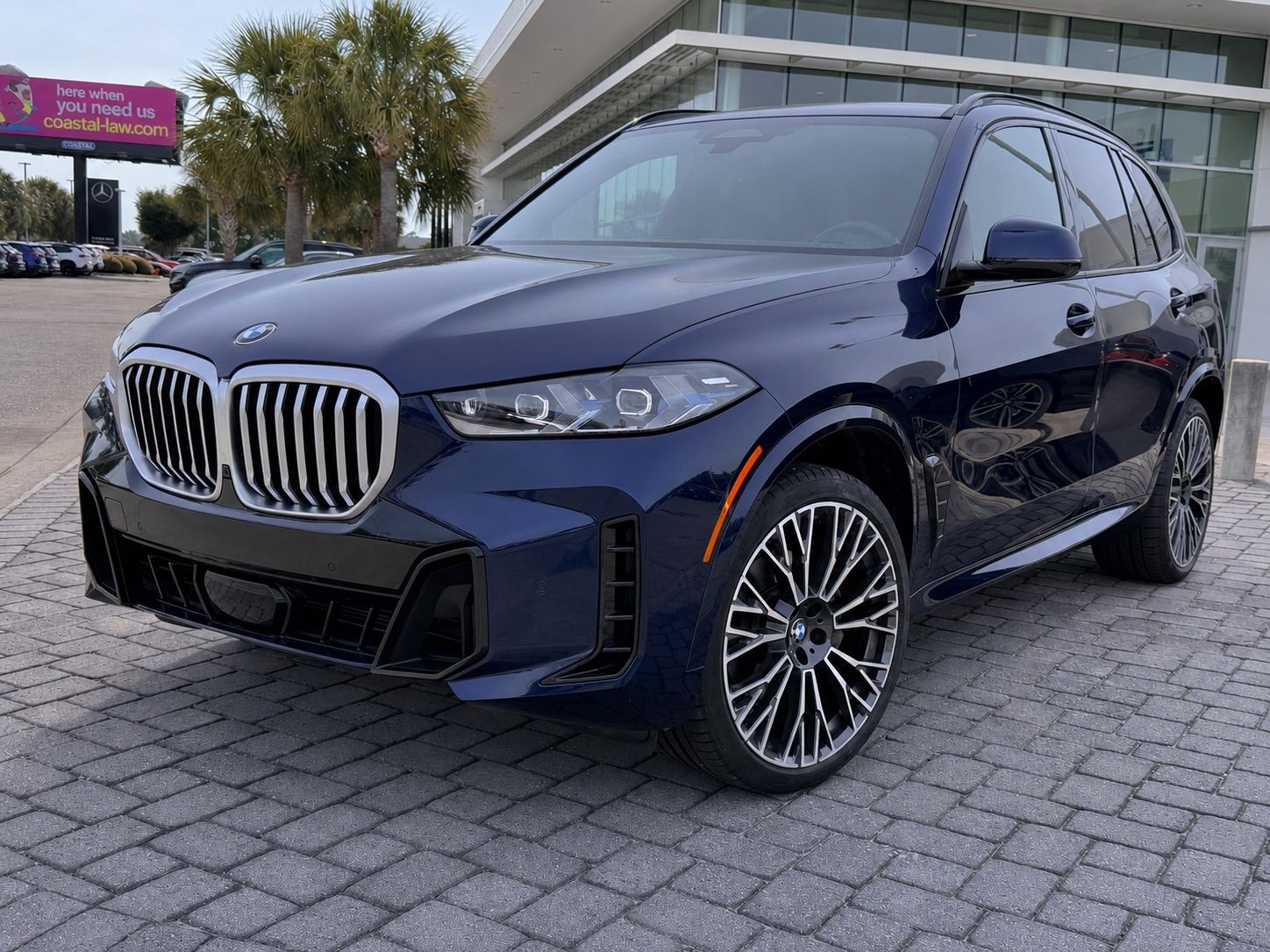 2025 BMW X5 xDrive40i AWD    