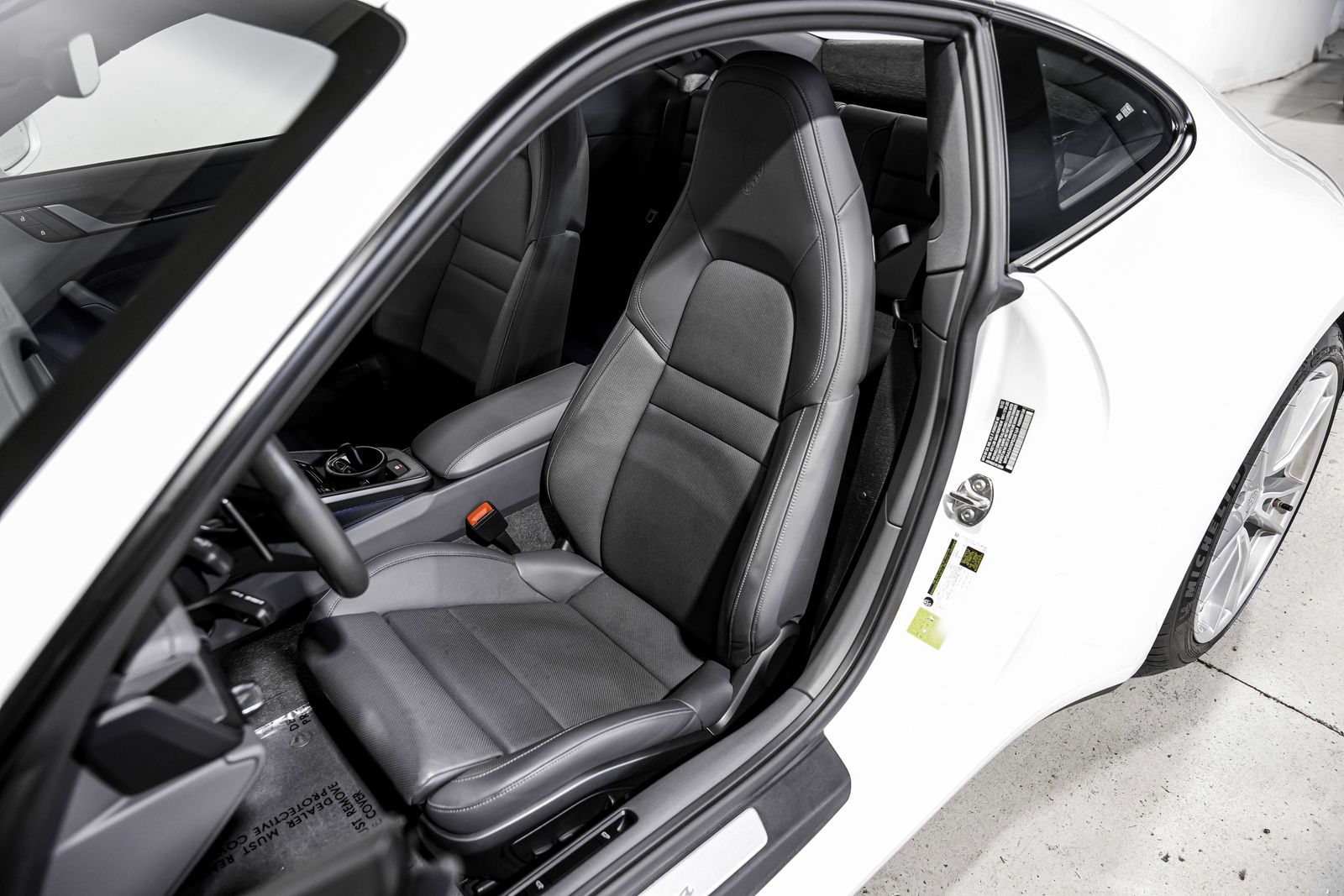 2023 Porsche 911 Carrera — photo 21