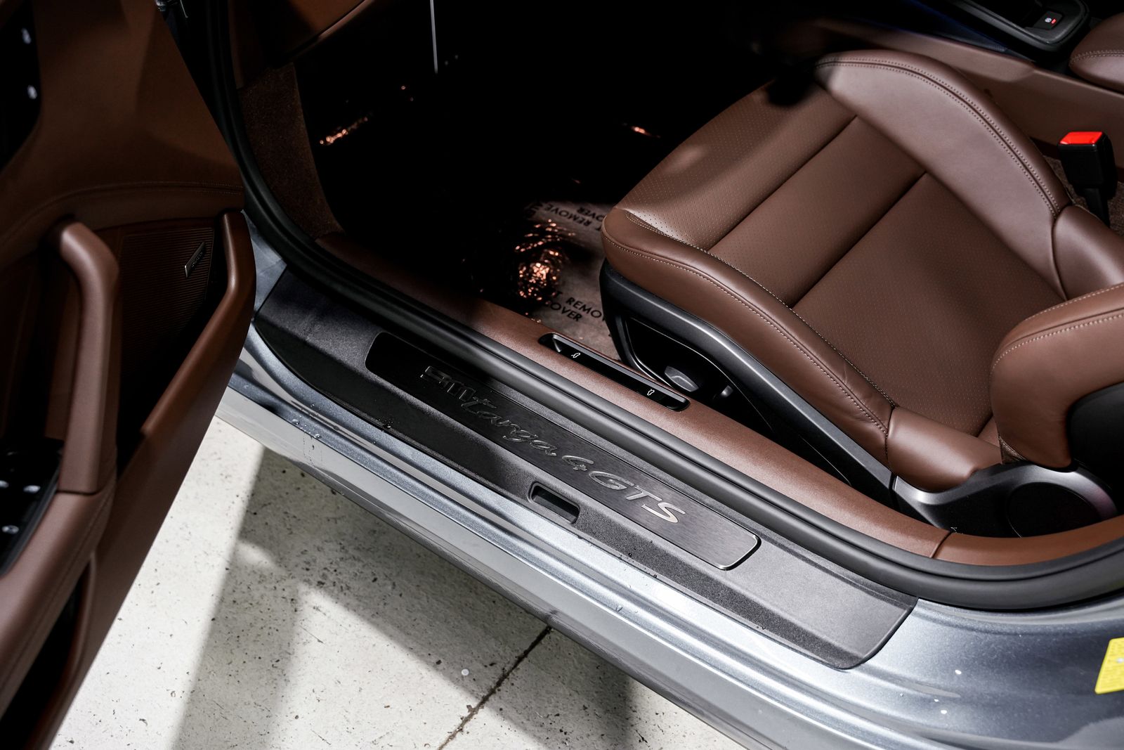 2025 Porsche 911 Targa 4 GTS — photo 28