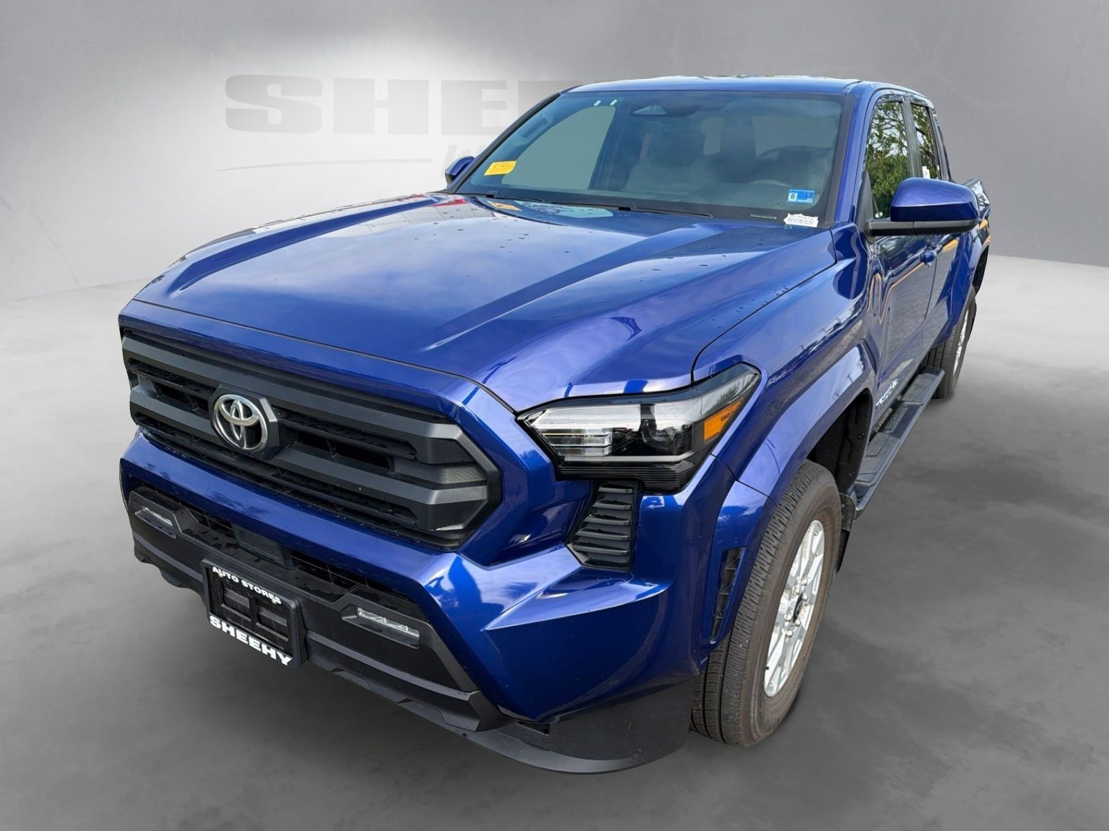 Used 2025 Blue Toyota SR5 image 4