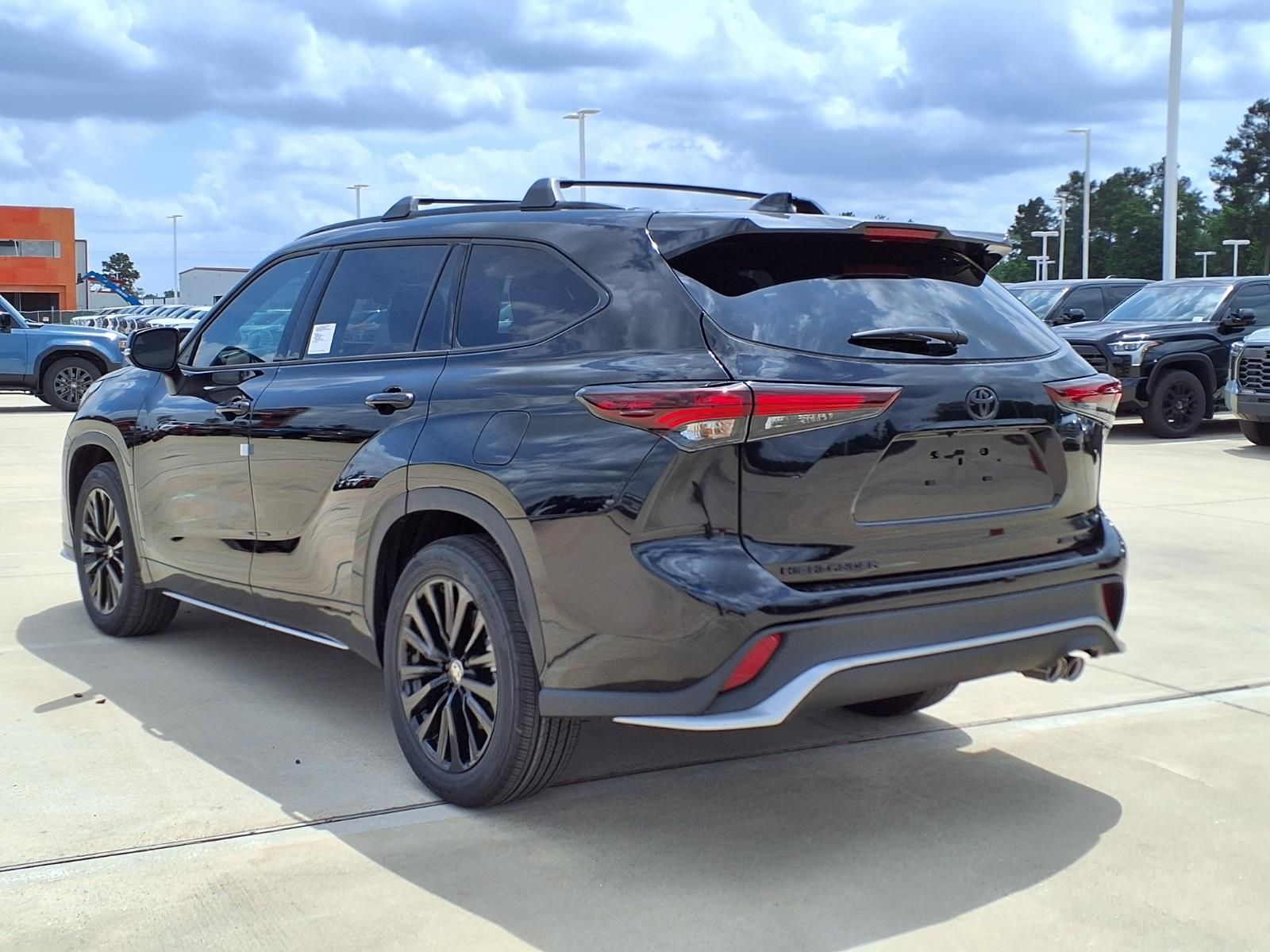 2026 Toyota Highlander XSE - 1