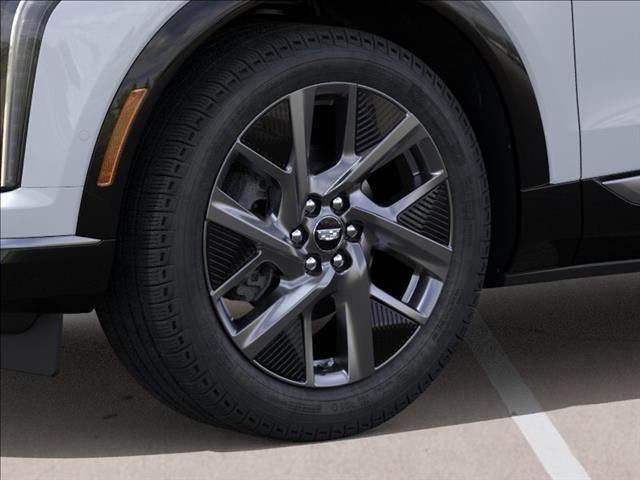 2026 Cadillac OPTIQ Luxury - 8