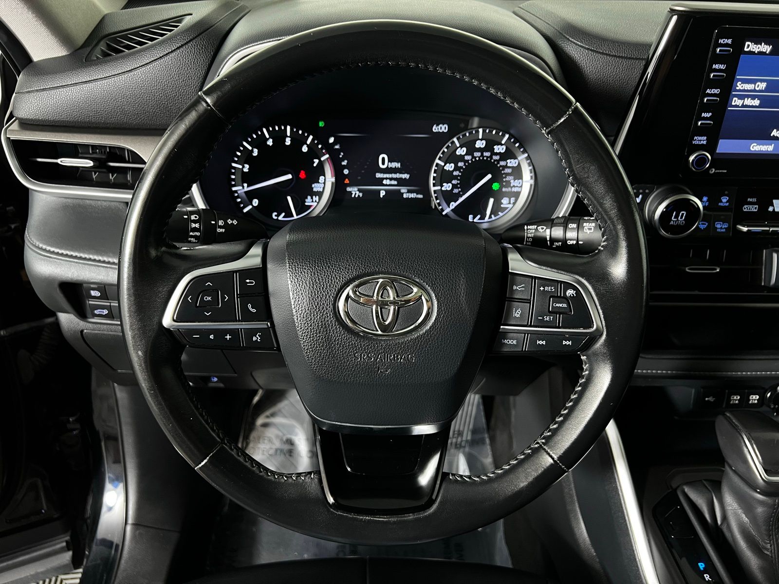 2020 Toyota Highlander XLE 13