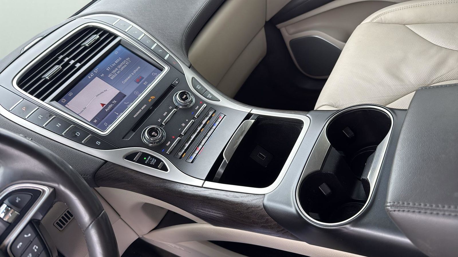 Used Car 2020 Lincoln Nautilus  Reserve For Sale Under $30,000 In Austin, Texas