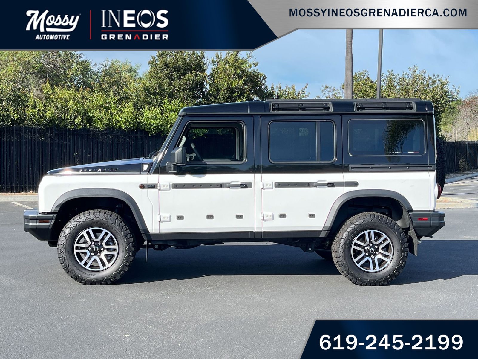 View vehicle photo 4