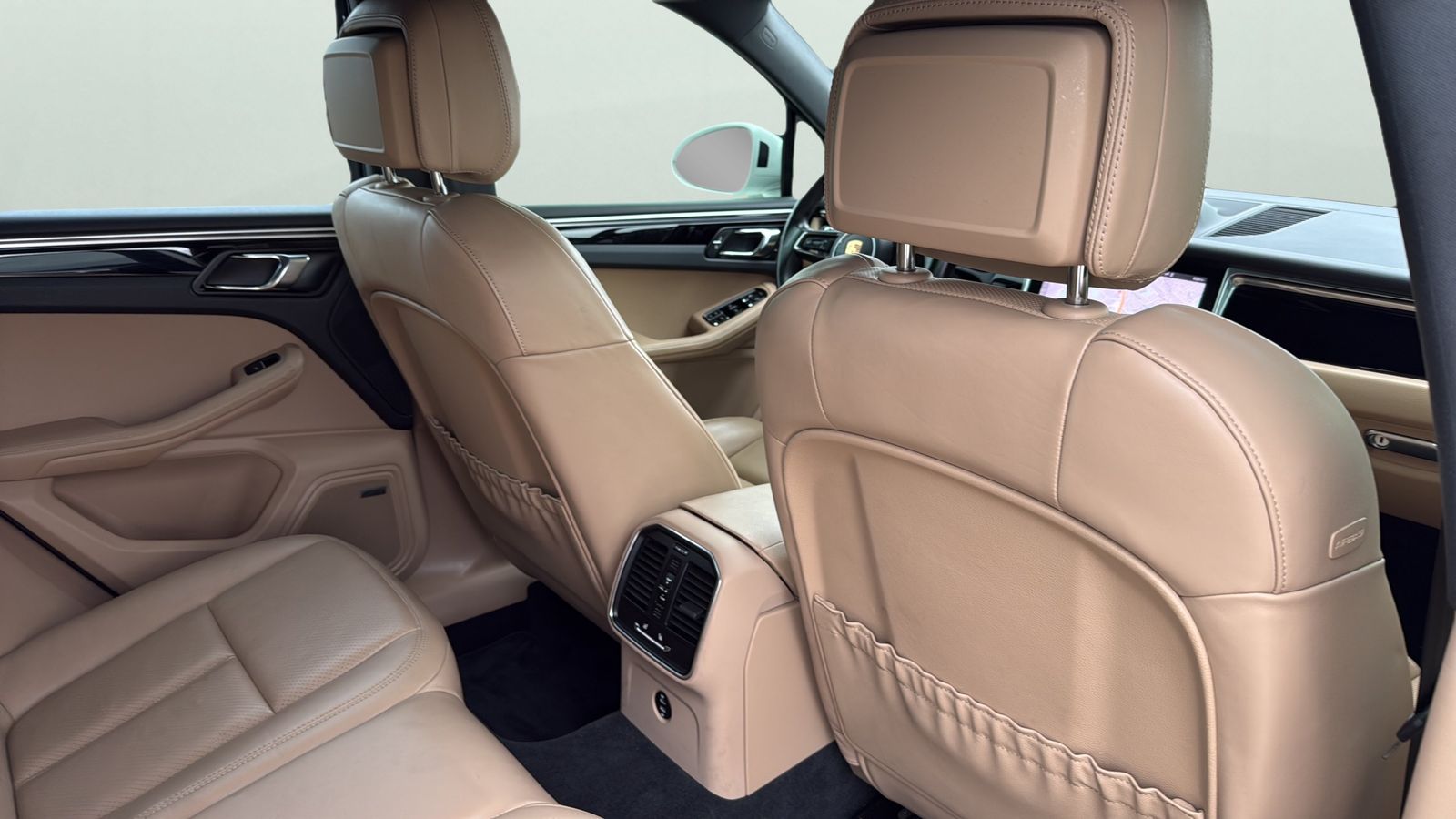 Used 2024 White Porsche Base image 28