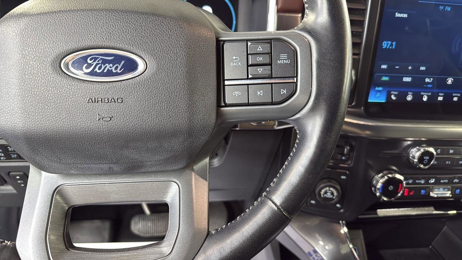 Used Car 2022 Ford F-150  Lariat For Sale Under $40,000 In Austin, Texas