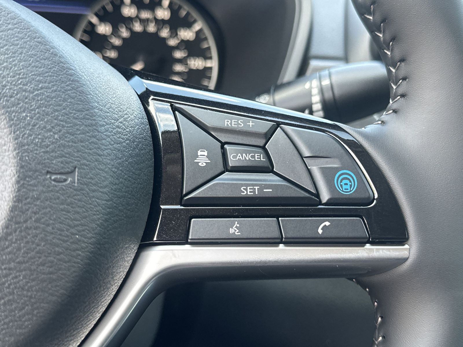 2025 Nissan Altima 2.5 SV photo 11