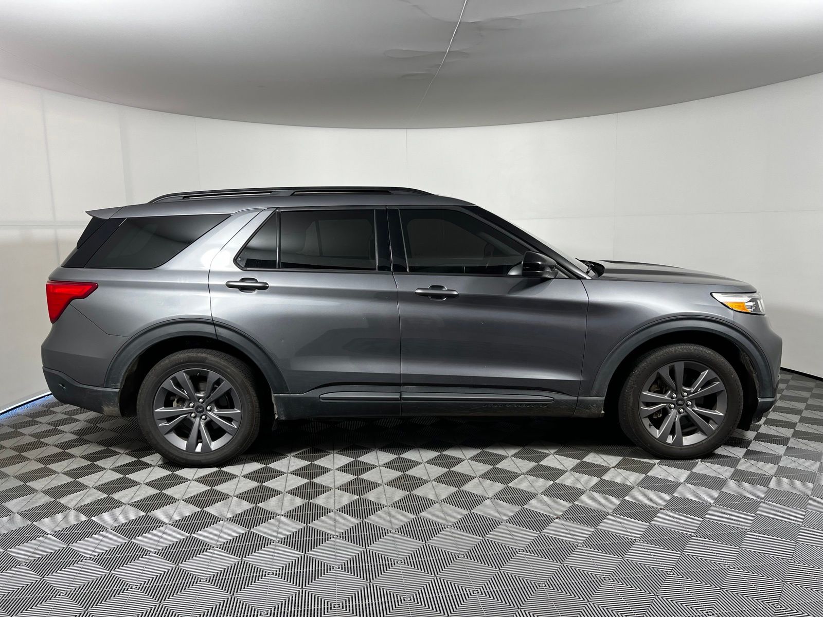 Thumbnail: 2022 Ford Explorer - 4