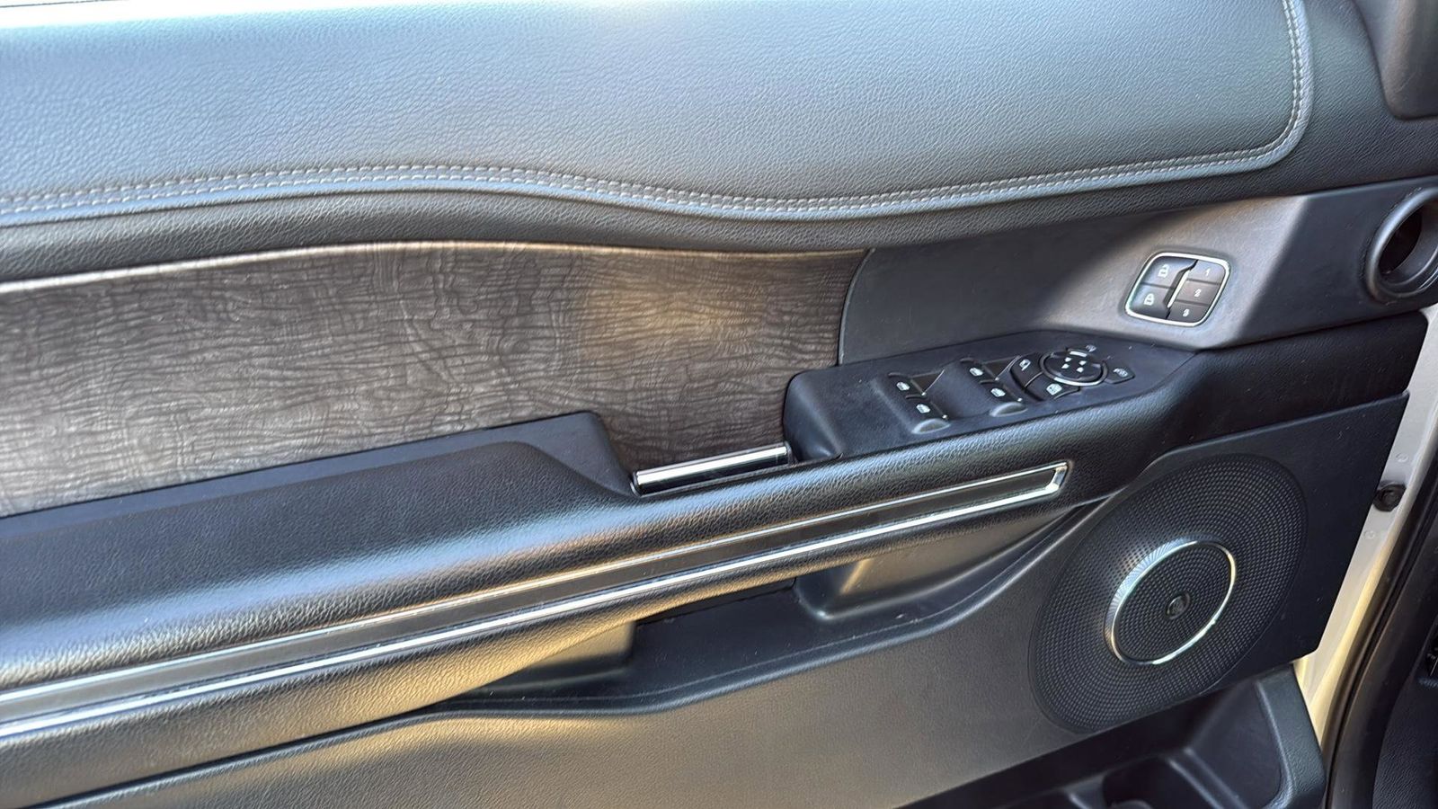 Used Car 2018 Ford Expedition  Limited For Sale Under $20,000 In Austin, Texas