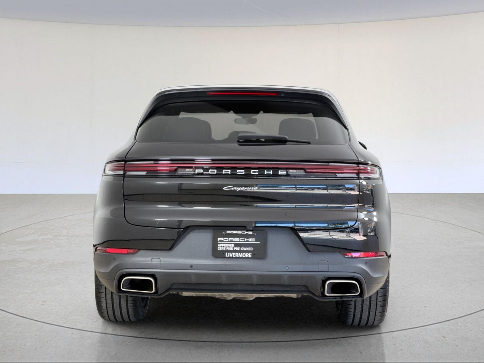 2024 Porsche Cayenne Base — full photo 7 of 30