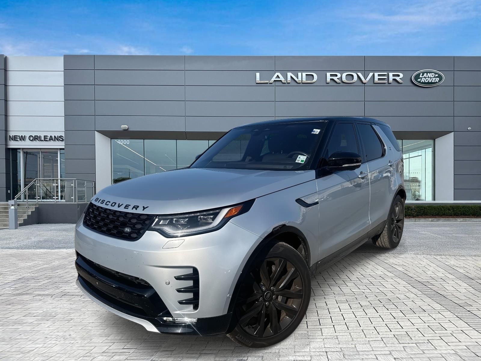 Hakuba Silver Metallic 2022 Land Rover Discovery P360 S R-Dynamic AWD SUV / Crossover All-Wheel Drive 8-Speed Automatic