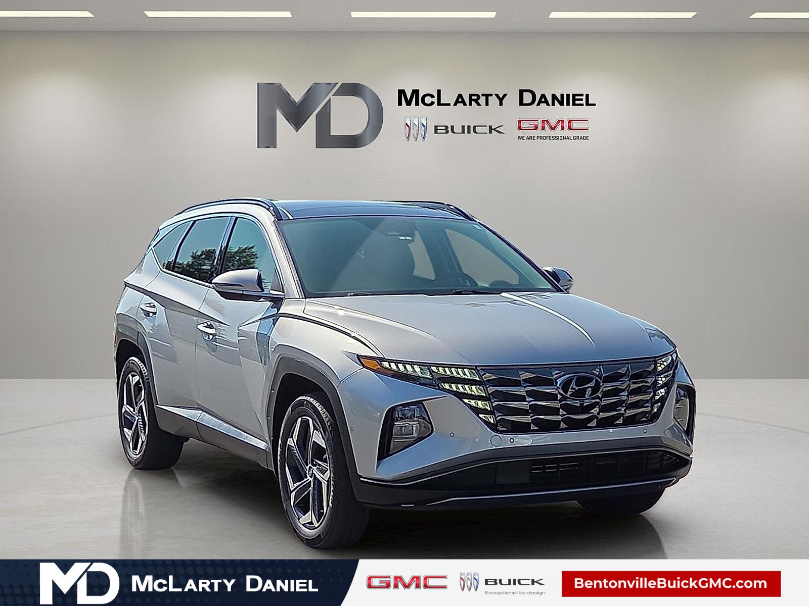 Shimmering Silver 2024 Hyundai Tucson Hybrid SUV / Crossover All-Wheel Drive 6-Speed Automatic