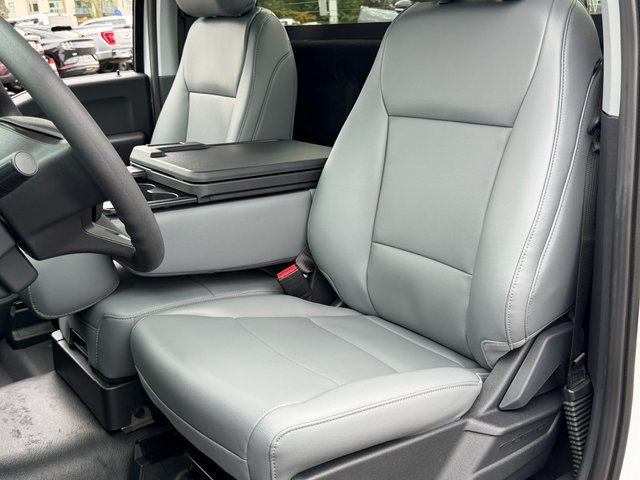 New 2026 Oxford White Ford XL image 17