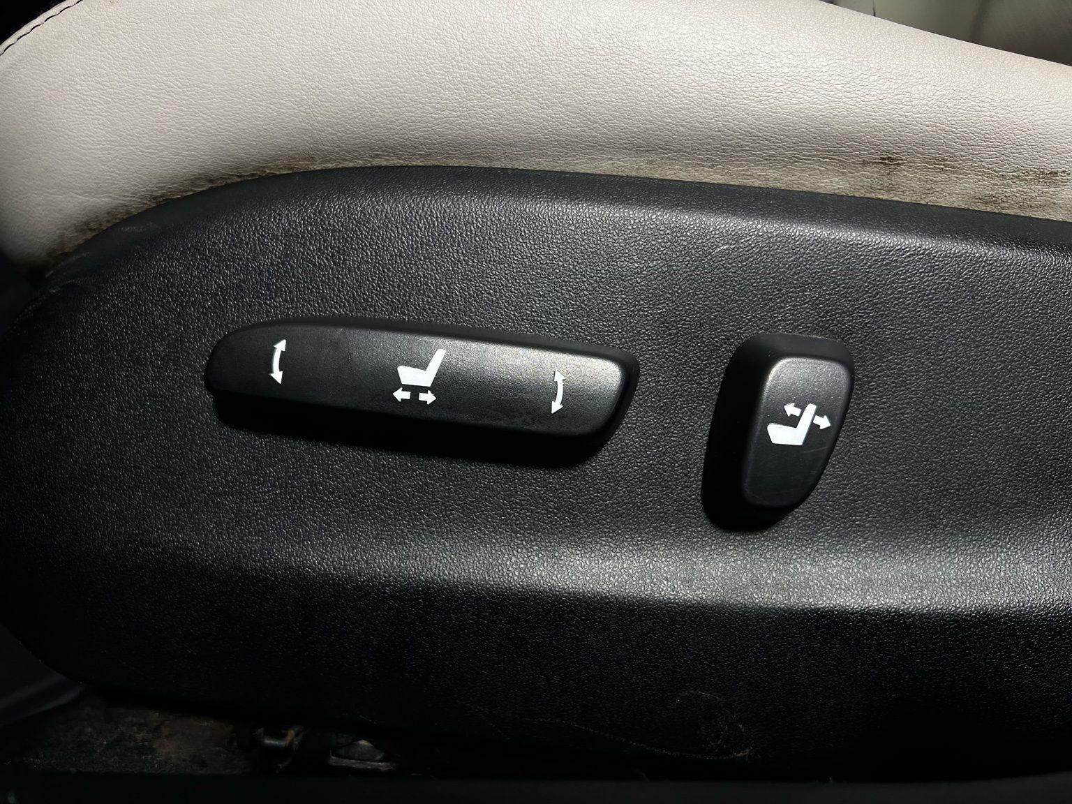 Thumbnail: 2013 Lexus IS - 14