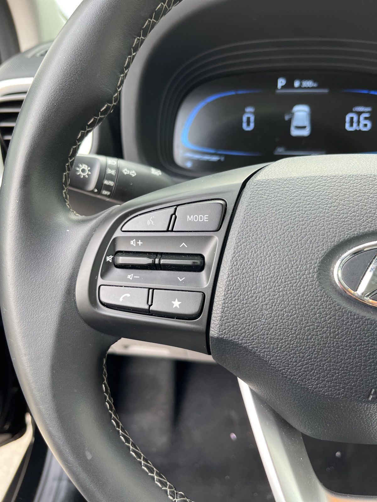 Used Car 2025 Hyundai Venue  Sel For Sale Under $20,000 In Austin, Texas