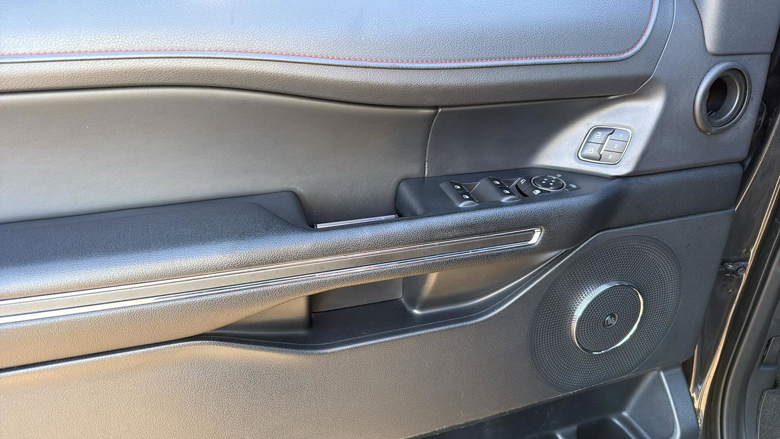 Used Car 2022 Ford Expedition Max  Limited For Sale Under $35,000 In Austin, Texas