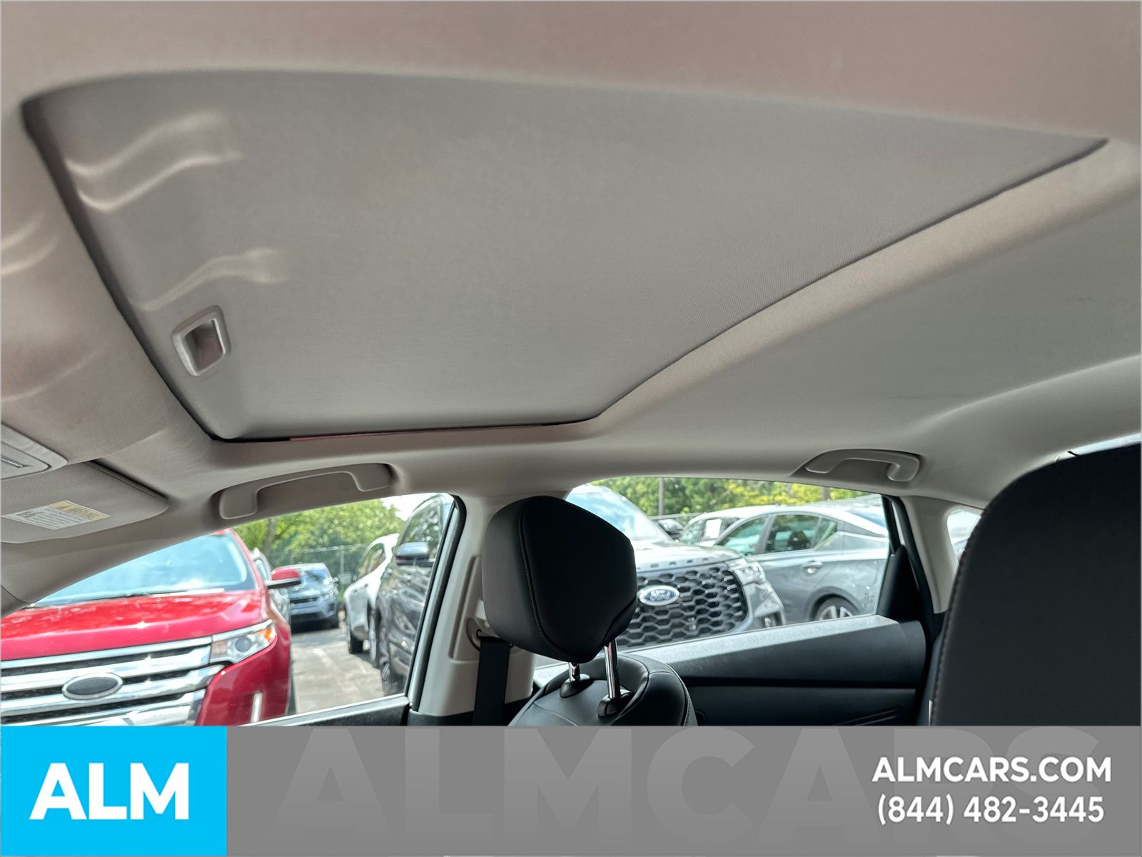 Used 2023 White Honda EX-L image 36