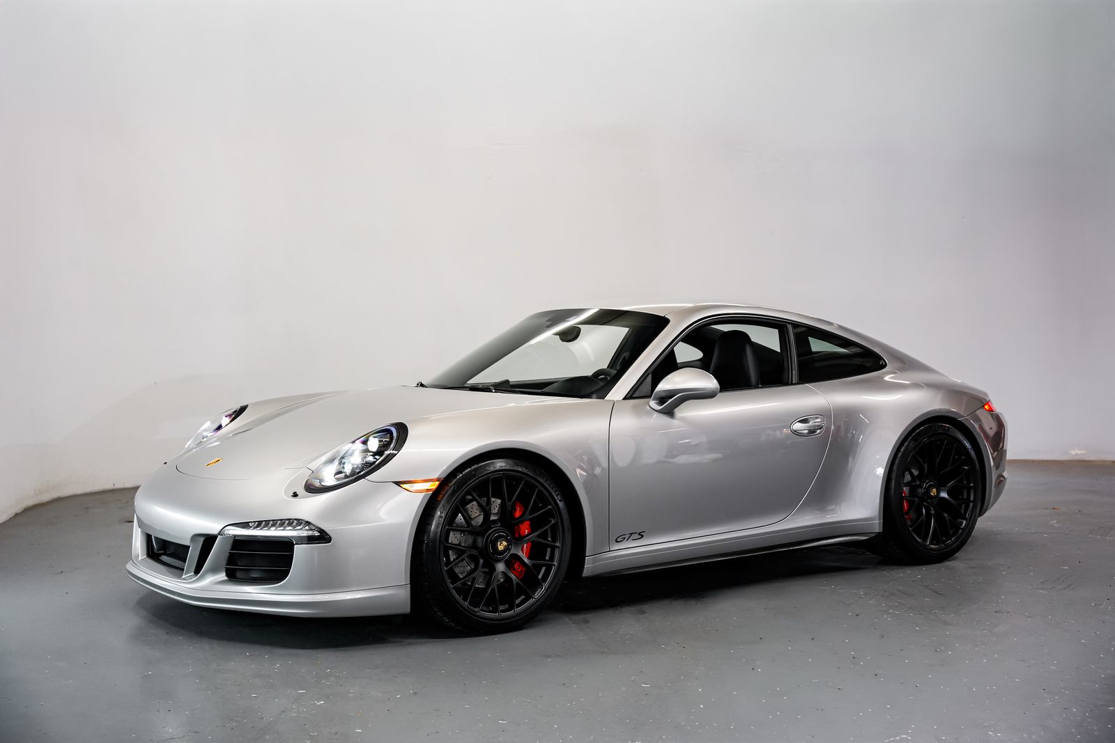 2015 Porsche 911 Carrera GTS — photo 6
