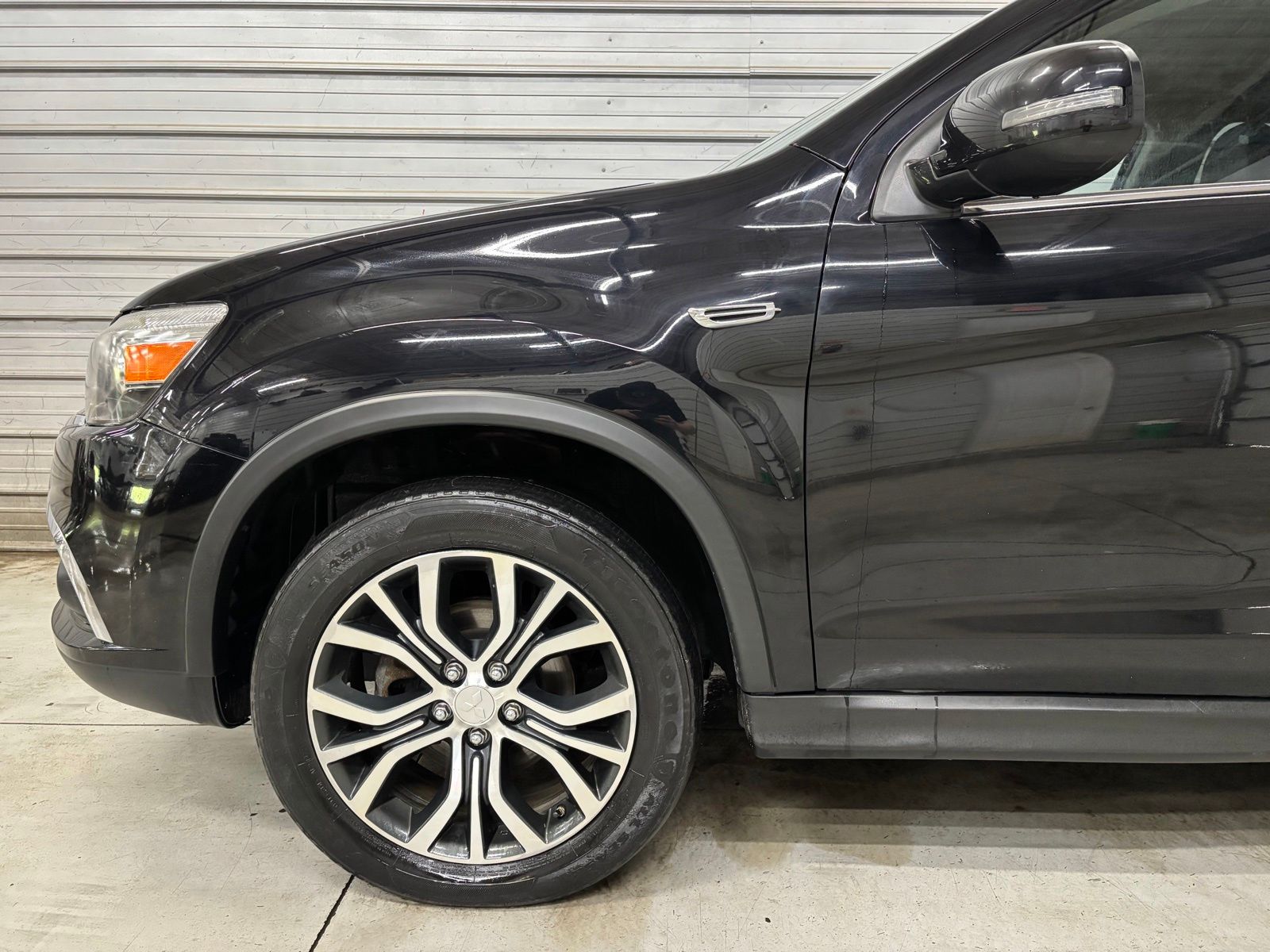 Photo 4 of 2017 Mitsubishi Outlander Sport 2.4 SEL