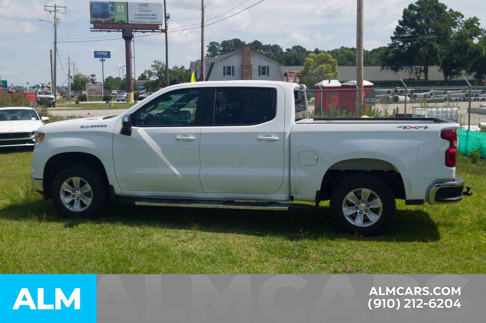 Used 2026 Summit White Chevrolet LT image 11