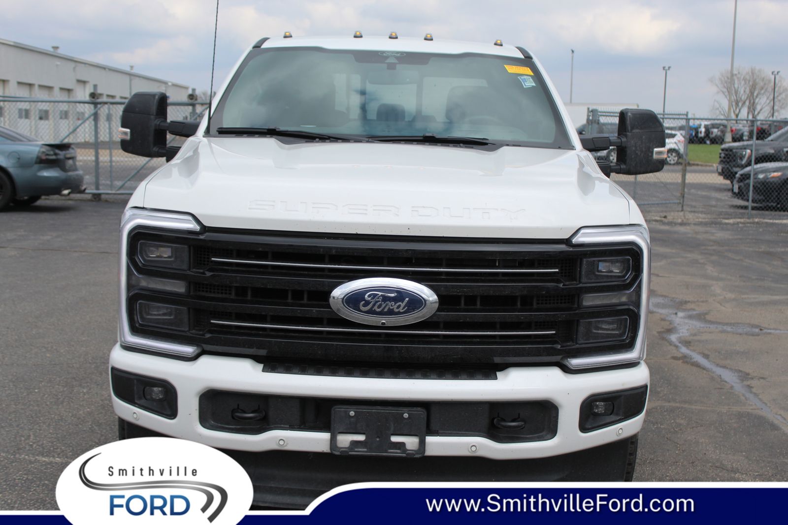 Star White Metallic Tri-Coat 2025 Ford F-250 Super Duty Platinum Crew Cab 4WD Pickup Truck Four-Wheel Drive Automatic