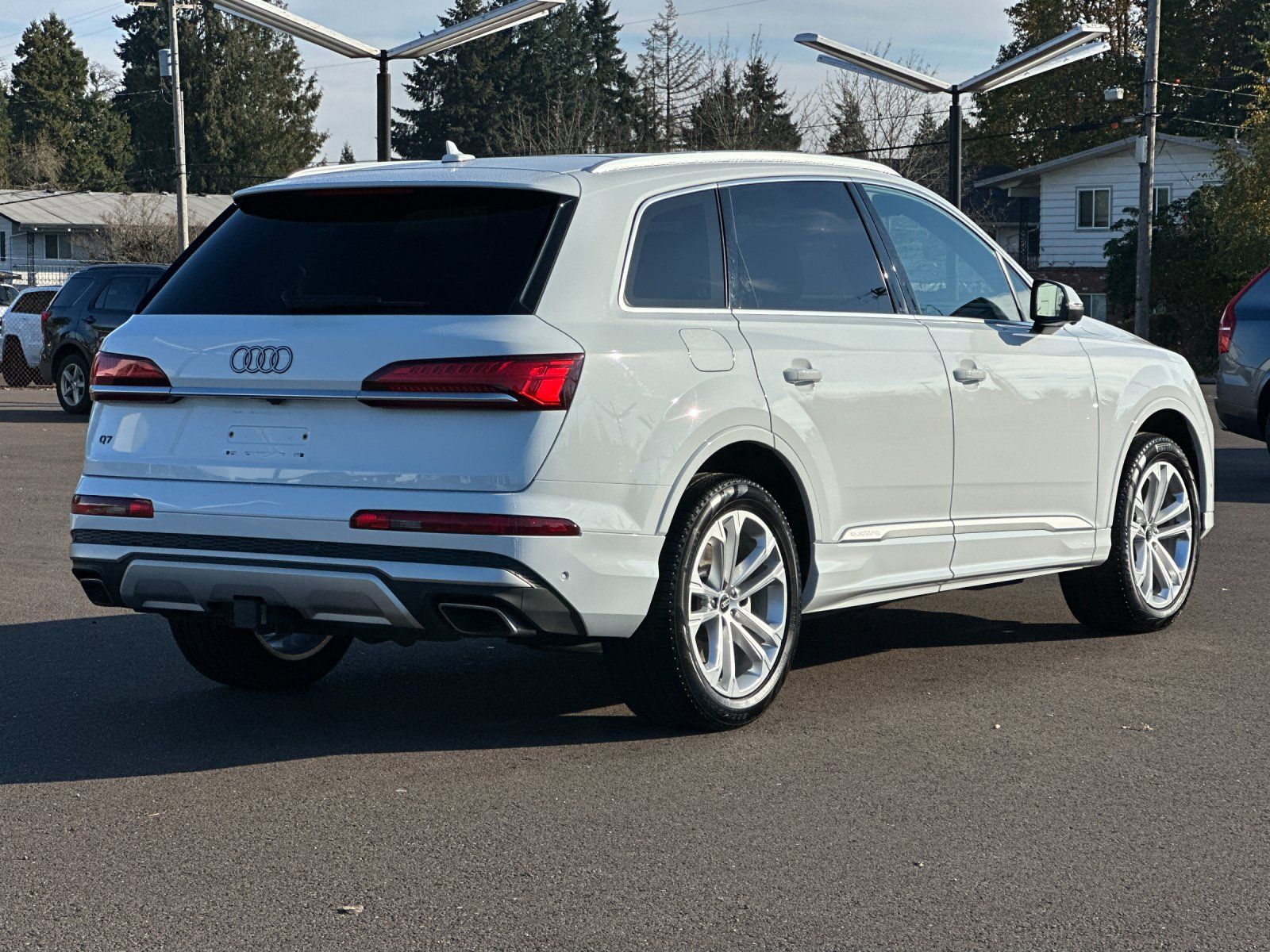 used 2025 Audi Q7 car, priced at $53,998