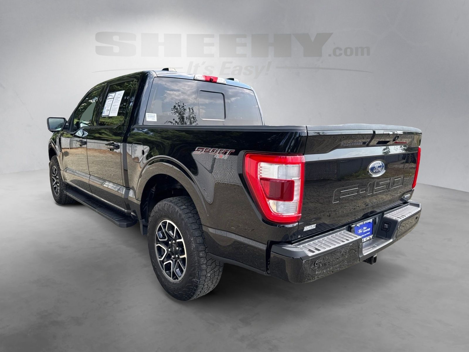 Certified Used 2022 Agate Black Metallic Ford Lariat image 15